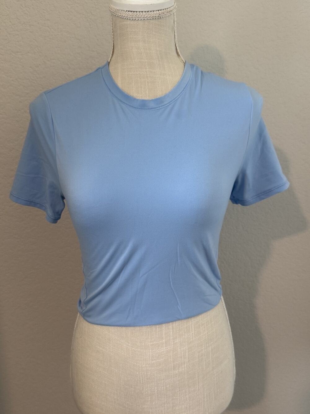 Lululemon Blue Nulu Soft Short Sleeve Stretch Fitted Athletic Top Women's M
